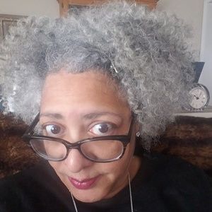 Meet your Posher, Charlotte